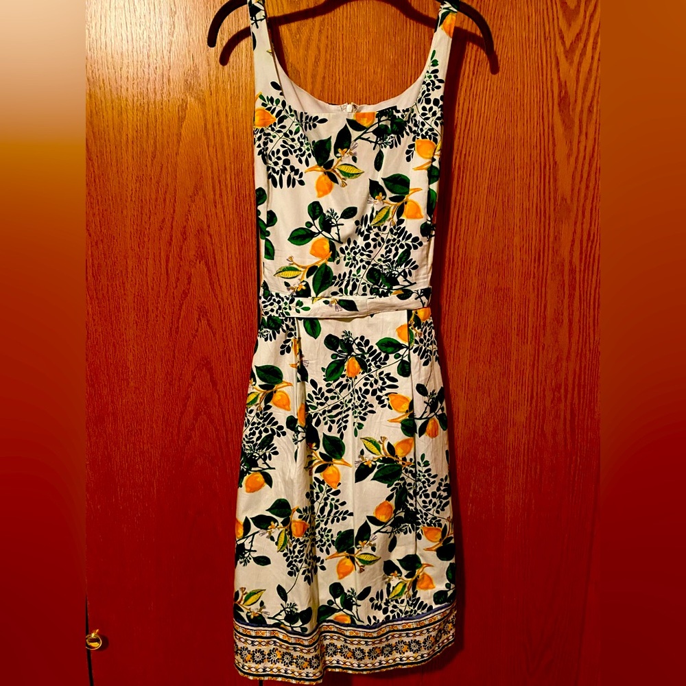 Short summer lemon dress sleeveless
